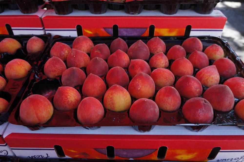 Farmers Market Hollywood Peaches